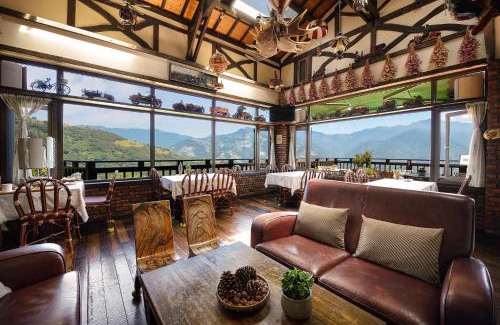 Ren'ai House | Oncoming Luck Villa