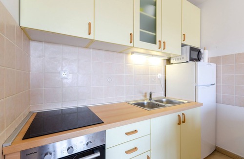 Klanfari Apartment | One bedroom apartment with balcony and sea view Dramalj, Crikvenica (A-20803-a)