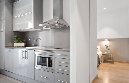 Dreta de l'Eixample Apartment | One Bedroom Apartment with balcony