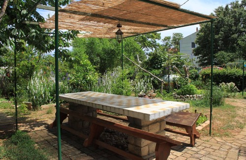 Nerezine Apartment | One bedroom apartment with air-conditioning Nerezine, Lošinj (A-330-b)