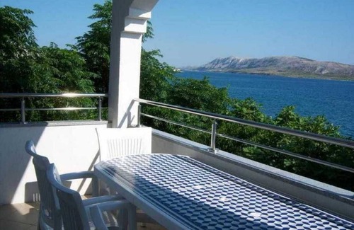 Vidalici Apartment | One bedroom apartment near beach Vidalići, Pag (A-18936-c)