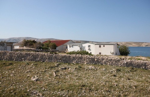 Kustici Apartment | One bedroom apartment near beach Kustići, Pag (A-6353-b)