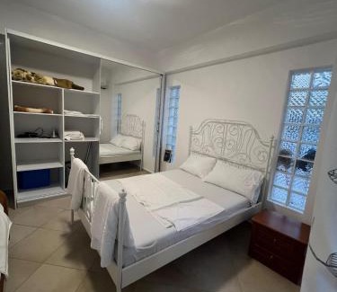 Sarande Apartment | One bedroom apartment in Saranda next to the sea