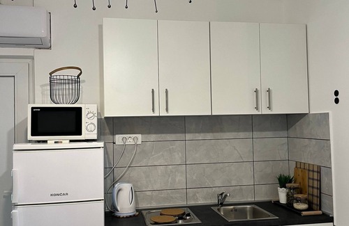 Potocnica Apartment | One bedroom apartment near beach Potočnica, Pag (A-222-d)