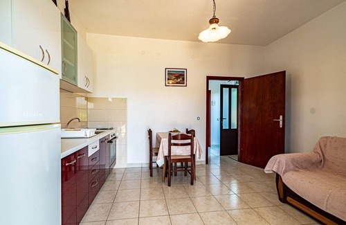 Cove Tri Zala (Zrnovo) Apartment | One bedroom apartment near beach Tri Žala, Korčula (A-9237-b)