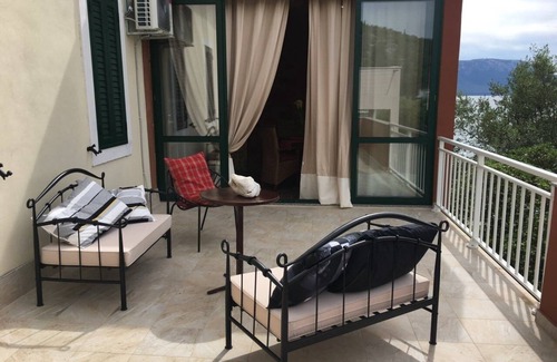 Blace Apartment | One bedroom apartment near beach Blace, Neretva Delta - Ušće Neretve (A-16068-d)