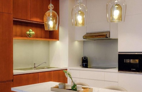 Garhoud House | One Bedroom Apartment Near DXB Airport By Luxury Bookings