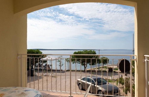 Mandre Apartment | One bedroom apartment near beach Mandre, Pag (A-4092-a)