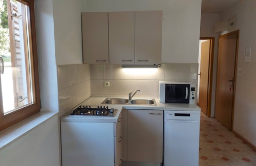 Mandre Apartment | One bedroom apartment near beach Mandre, Pag (A-6518-c)