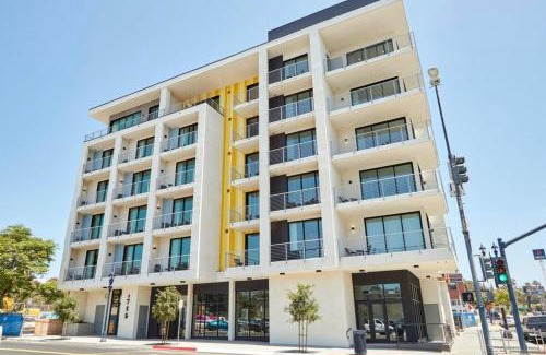 East Village Apartment | One Bedroom Apartment Wbalcony And City Views!