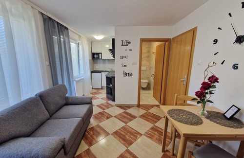 Baska Apartment | One bedroom apartment with balcony Baška, Krk (A-18775-a)