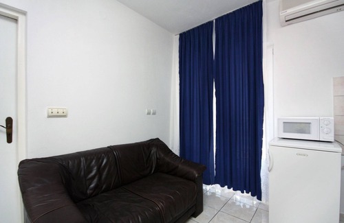 Susica Apartment | One bedroom apartment with air-conditioning Murter (A-5084-a)