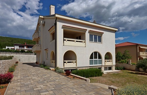 Punat Apartment | One bedroom apartment with terrace Punat, Krk (A-20553-a)