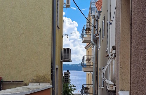 Selce Apartment | One bedroom apartment with terrace and sea view Selce, Crikvenica (A-22935-c)