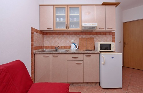 Lopar Apartment | One bedroom apartment with terrace Lopar, Rab (A-14804-c)