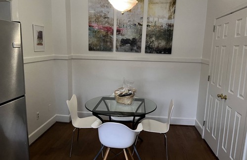 Forest Park Condo | One-Bedroom Condo near Medical District