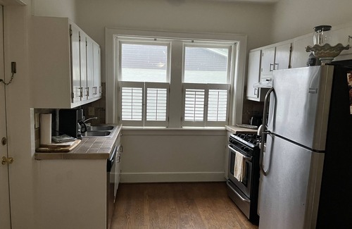 Forest Park Condo | One-Bedroom Condo near Medical District