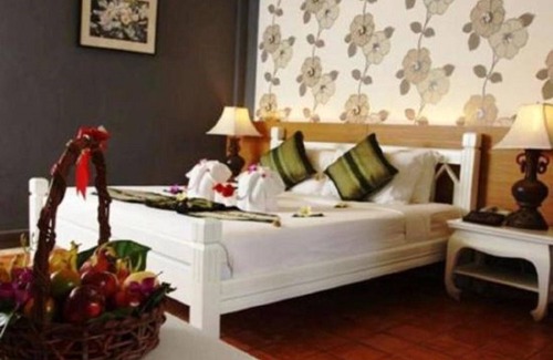 Ko Chang Resort | One bedroom garden view , beachfront resort