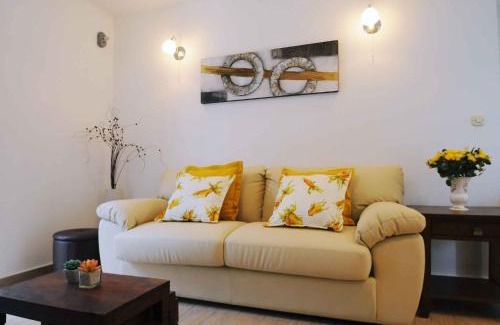 Presika House | One-Bedroom House in Labin I