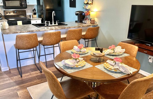 Table Rock Condo | One Bedroom Serenity on the 17th | Amenities Golf
