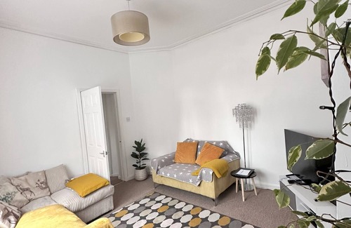 Birkenhead House | One Bedroom shared in End Terrace House