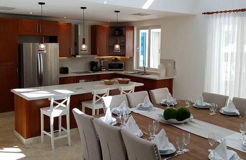 Quimixto House | One Bedroom – The Residence Suites