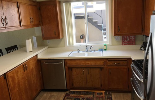 West Newport House | One House to the Sand