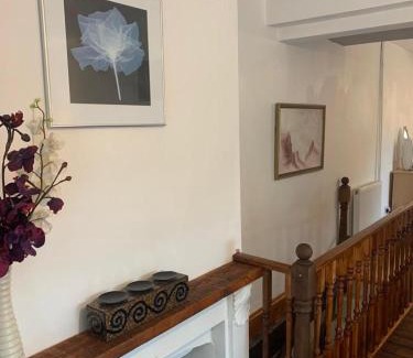 Tunstall Apartment | One Lovely Apartmt 1 Double & 2 Camp Beds