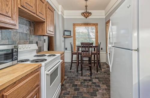 Austin Ave. House | One Mile from the Fixer Upper Silos in Downtown Waco