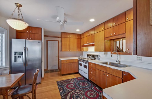 Stone Harbor House | One of a kind family home very close to the beach.