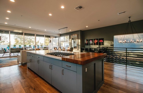 South Scottsdale Condo | One Of A Kind Spacious Luxury Old Town Loft!