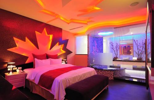 Longtan District Hotel | One + One Motel