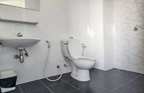 Ban Lam Rua Taek Hotel | One Residence