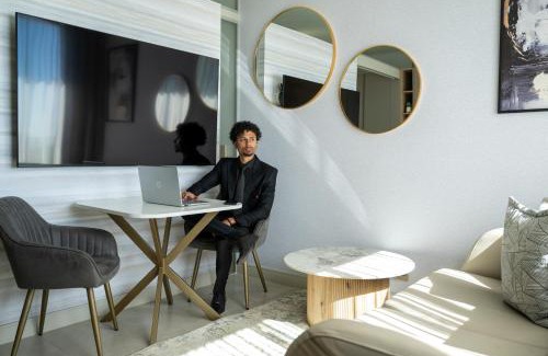 Greater Johannesburg Metropolitan Area Apartment | One Rosebank Executive Apartment Hotel