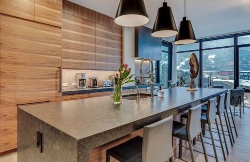 Snowmass Village Apartment | One Snowmass West Gem