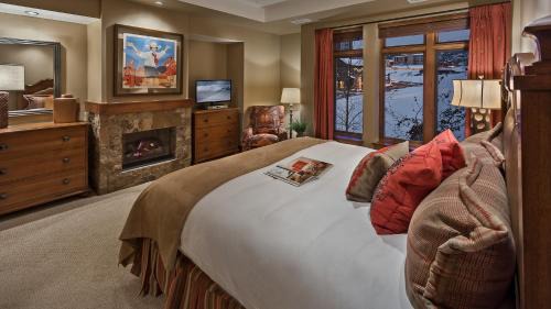 Steamboat Springs Apartment | One Steamboat Place #204 Deer Mountain