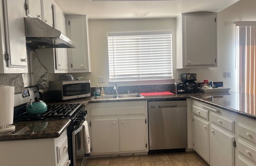 Spring Valley House | One story 3 bedroom home-10 minutes to strip