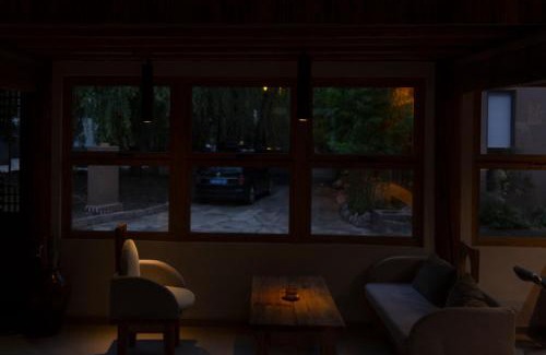 Shuhe Old Town House | One Zen Lodge Snowy Haven