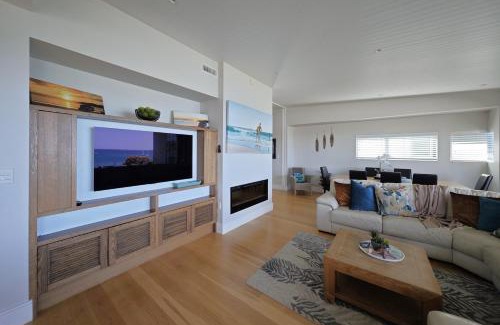 Oneroa House | Oneroa Bay - Be My Guest Waiheke