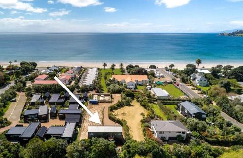 Onetangi Apartment | Onetangi Beach Stays Studio 1 - Coast & Country