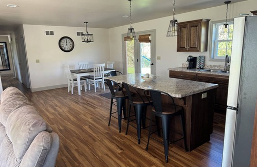 Burnham House | Only 29 miles from Beaver Stadium, perfect for PSU fans! Directly off route 322