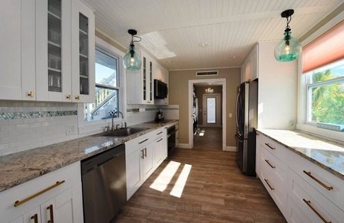 Islamorada House | Only 3 weeks left in 2025 for a pre-Christmas getaway! Oceanfront/Pool/dock