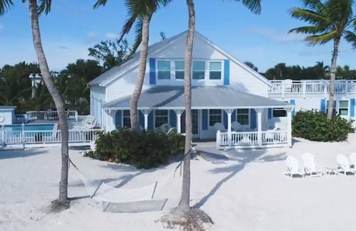 Islamorada House | Only 3 weeks left in 2025 for a pre-Christmas getaway! Oceanfront/Pool/dock