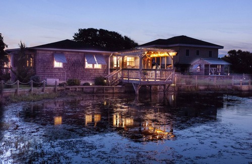 Kill Devil Hills House | Only a few weeks left! Book in February for a return guest discount!