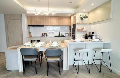 Wattana House | Onsen Wellness Retreat