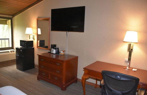 Ontario Hotel | Ontario Airport Inn