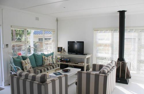 Arniston House | Oorgenoeg In Arniston