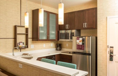 Hillsboro House | Open All Suite Hillsboro