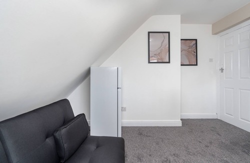Bournemouth Apartment | Open Mind Property - 8 Guests & Free Parking