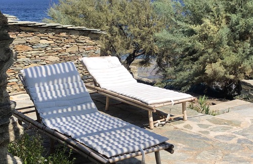 Barcaggio Villa | Open the gate, the sea is right there! Direct access to the sea.